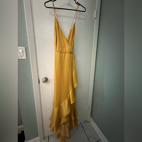 Large Mustard Yellow Lulus Dress - Picture 2 of 5